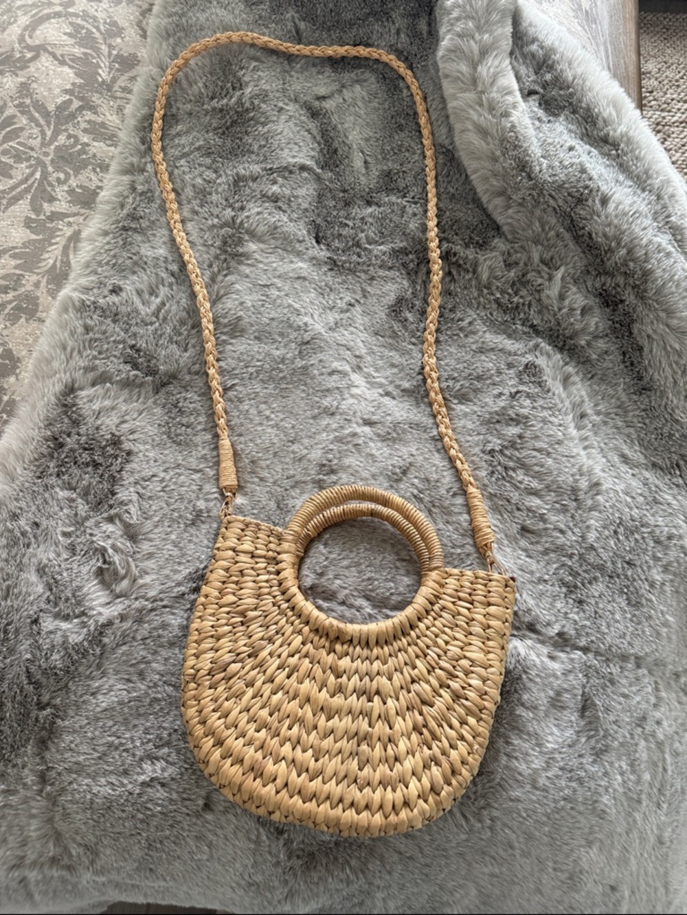 Natural Woven Round-Handle Crossbody Bag - Straw: wicker - Picture 4 of 8
